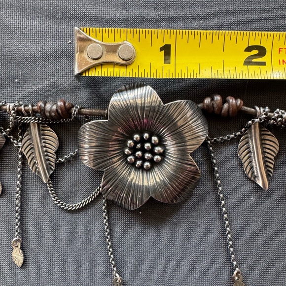 Chan Luu sterling silver flower necklace - Picture 10 of 11
